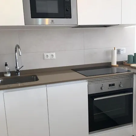 Cozy House With Sea View, Garden & Pool *