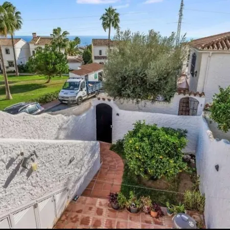 Cozy House With Sea View, Garden & Pool Nerja