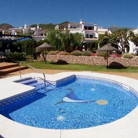 Cozy House With Sea View, Garden & Pool *