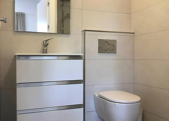 Cozy House With Sea View, Garden & Pool Daire *