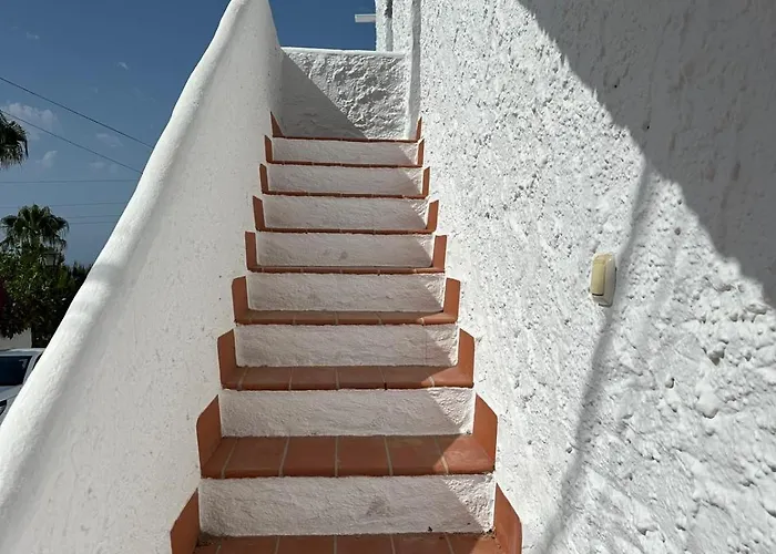 Daire Cozy House With Sea View, Garden & Pool *