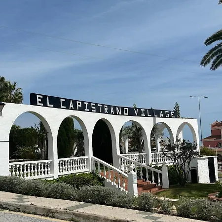 Cozy House With Sea View, Garden & Pool