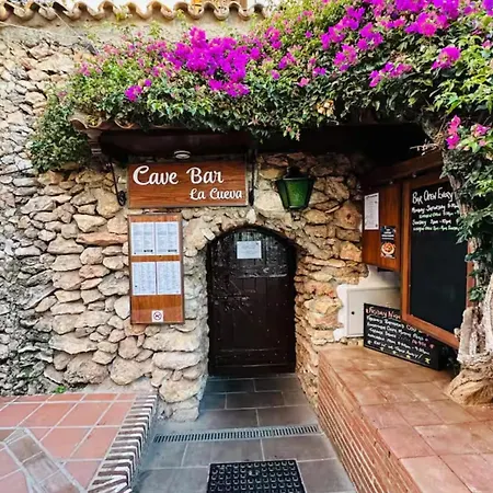Appartamento Cozy House With Sea View, Garden & Pool Nerja