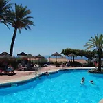 Cozy House With Sea View, Garden & Pool Апартаменты Нерха