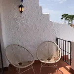 Апартаменты Cozy House With Sea View, Garden & Pool Нерха